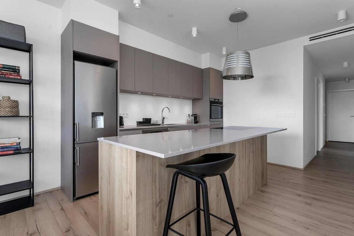 Spacious Luxury 3Br Apartment With 2 Bathrooms 1003 Рейкьявик Экстерьер фото