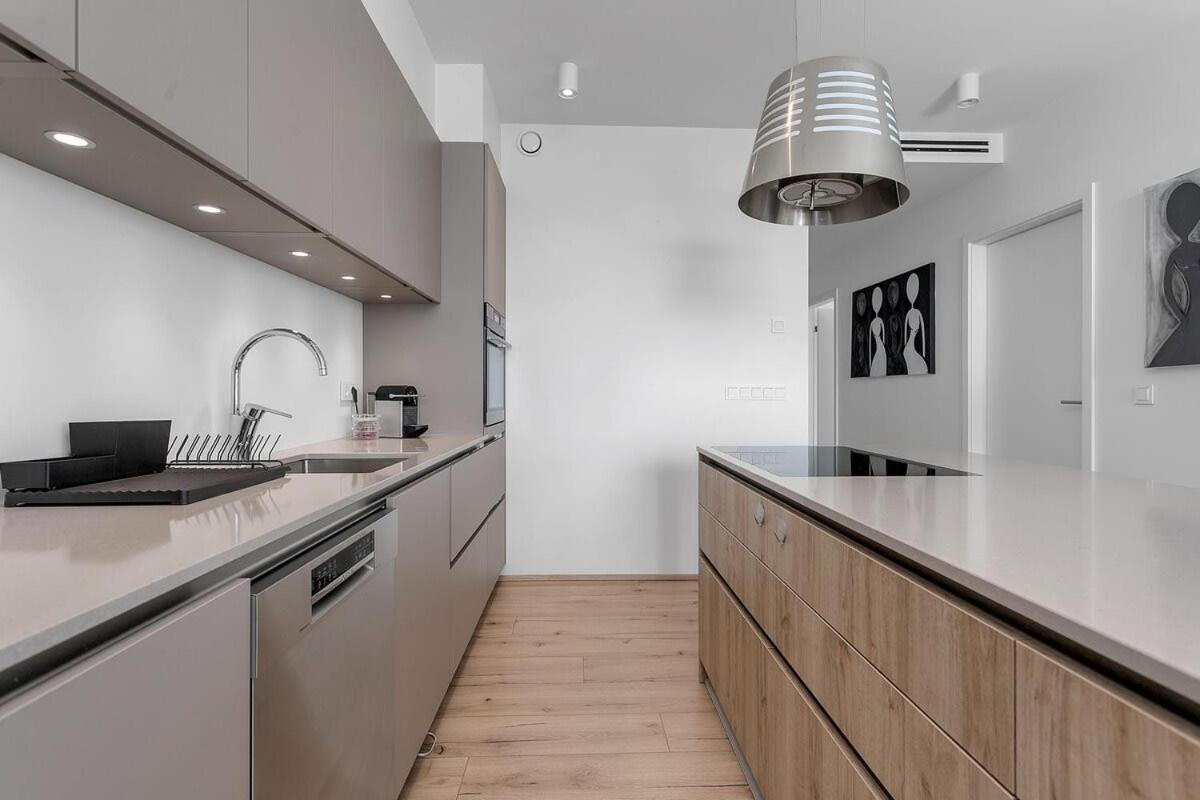 Spacious Luxury 3Br Apartment With 2 Bathrooms 1003 Рейкьявик Экстерьер фото