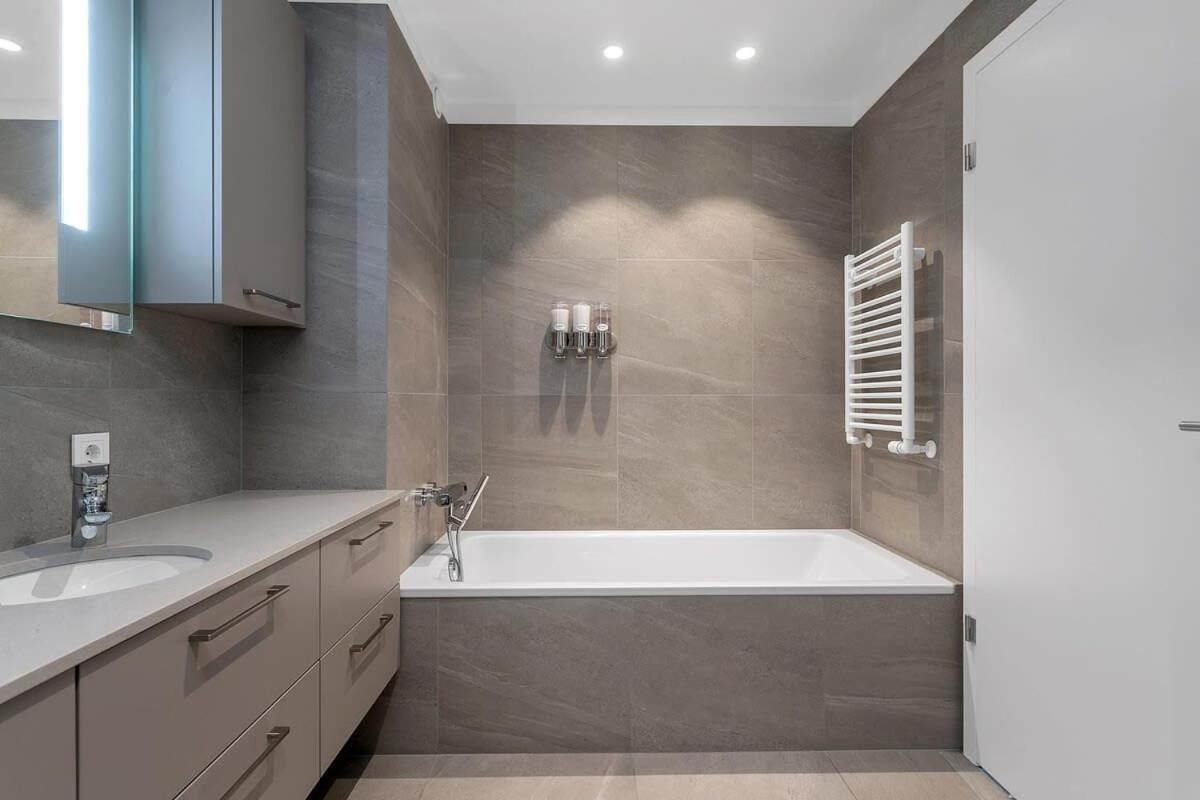 Spacious Luxury 3Br Apartment With 2 Bathrooms 1003 Рейкьявик Экстерьер фото
