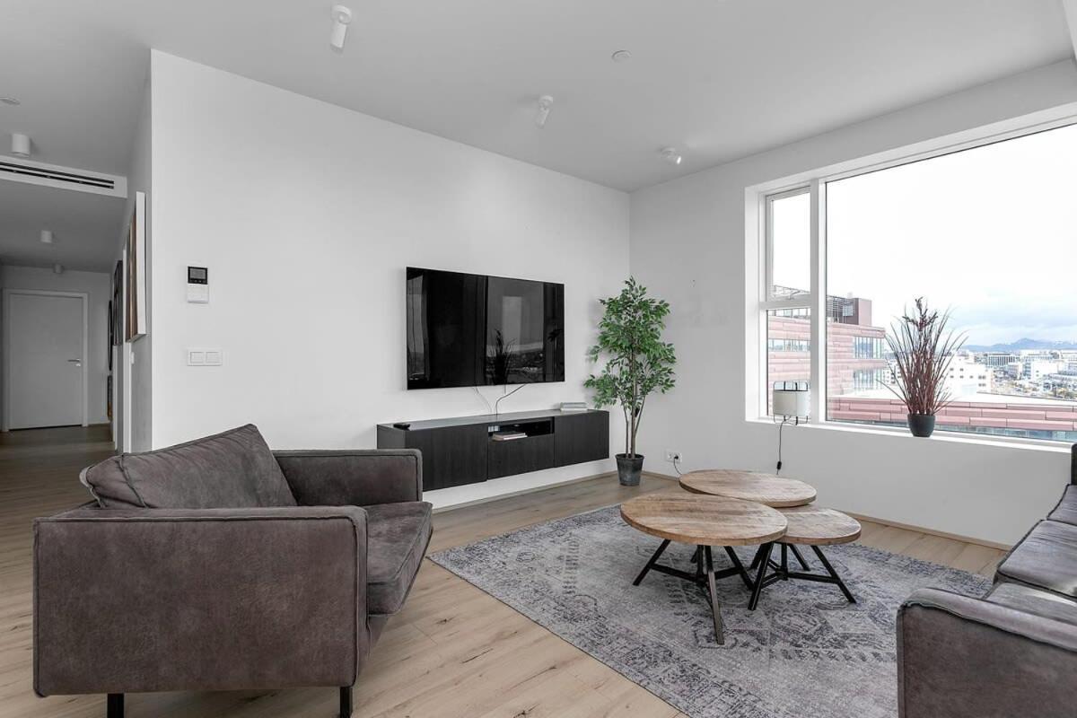 Spacious Luxury 3Br Apartment With 2 Bathrooms 1003 Рейкьявик Экстерьер фото